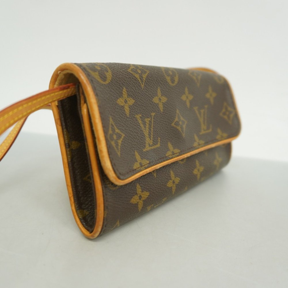 LOUIS VUITTON Brown Monogram Shoulder Bag - Picture 2 of 11